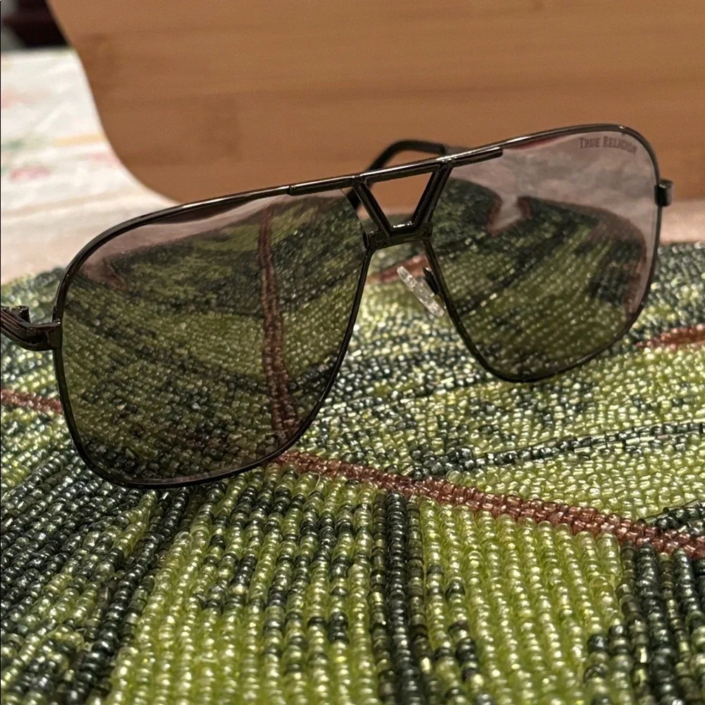 Brand New True Religion Square Aviator Metal Sunglasses Mirrored Lens Smoky Gray